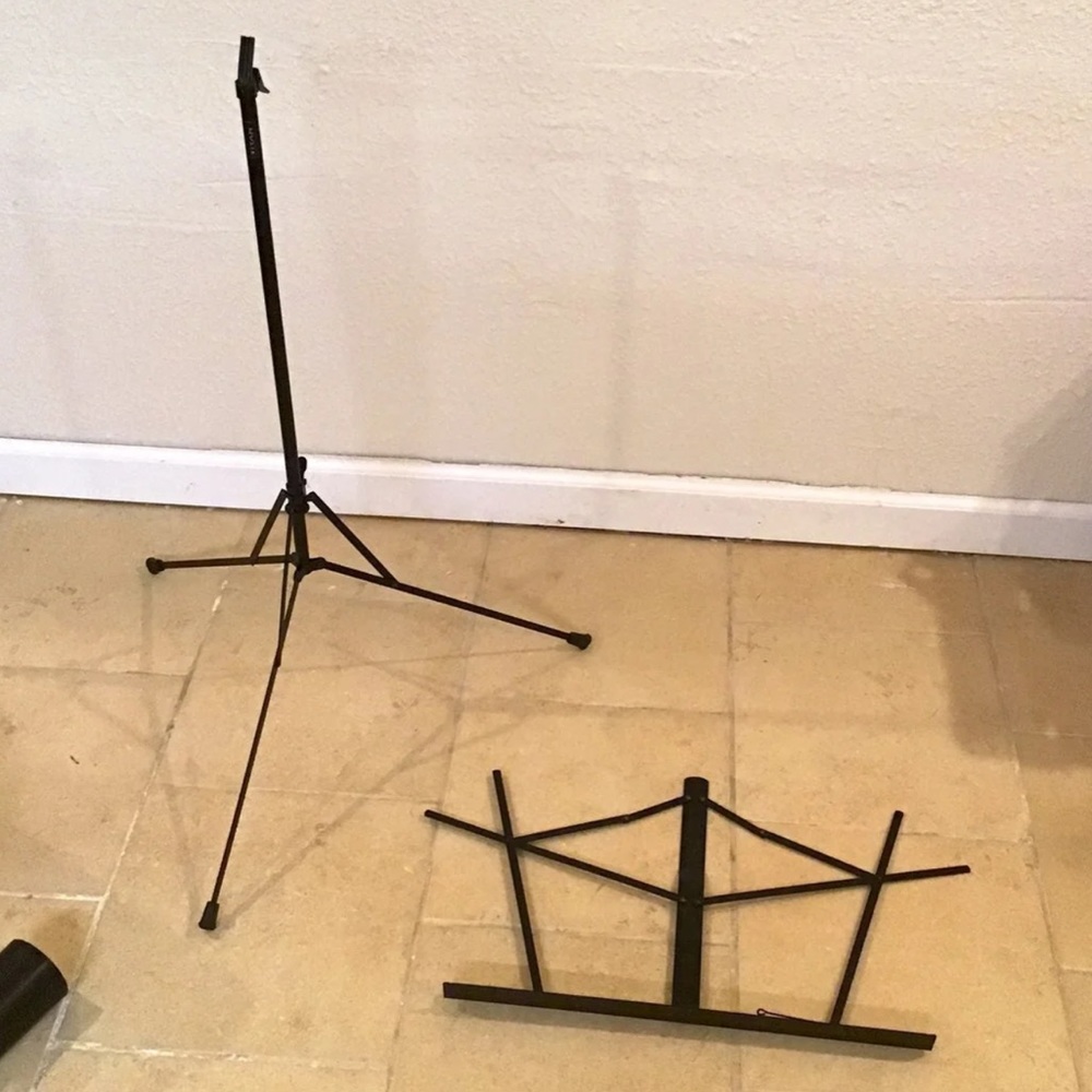 Music stand - Picture 2 of 3